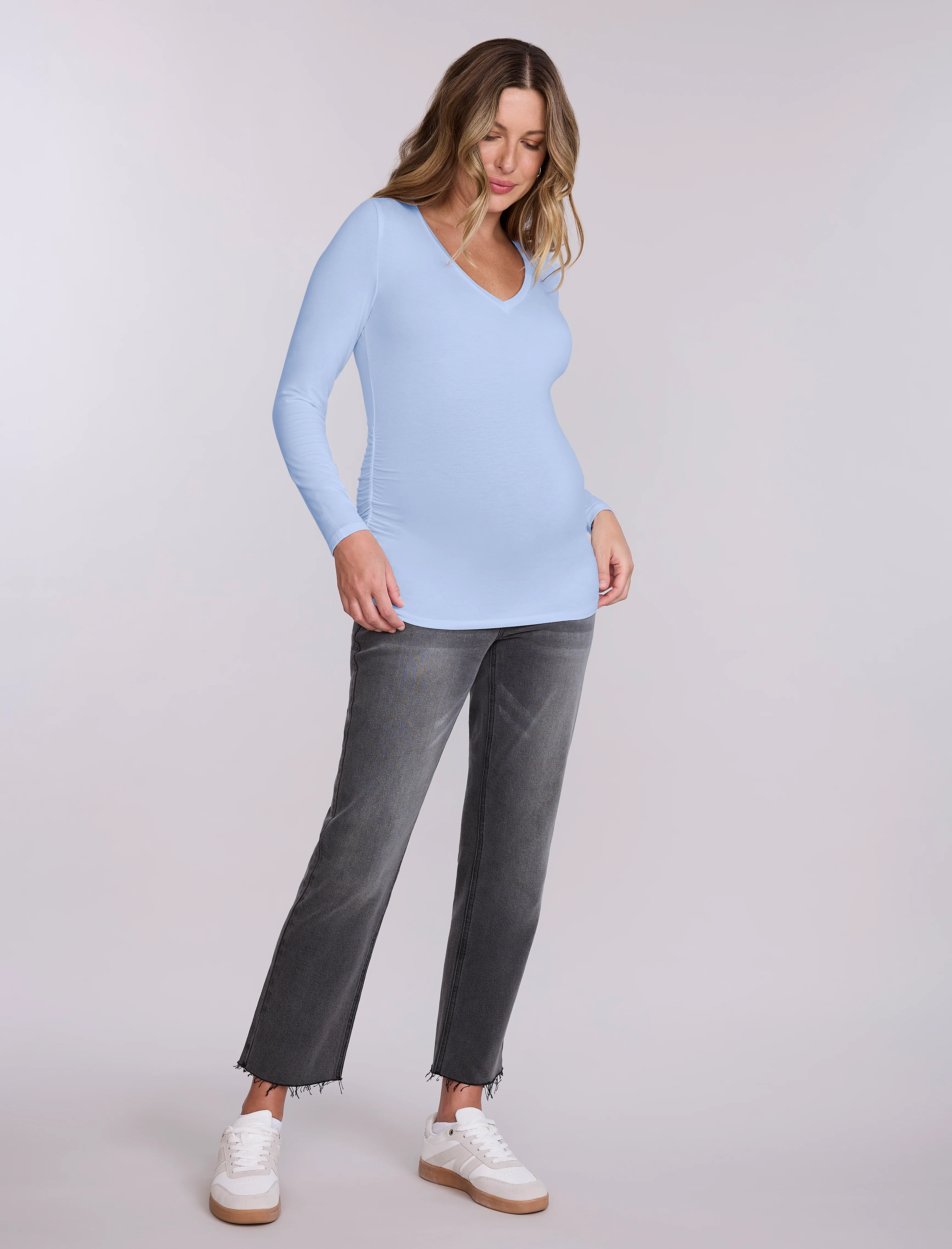 Side Ruched Long Sleeve V-Neck Maternity Tee - Fallshirt